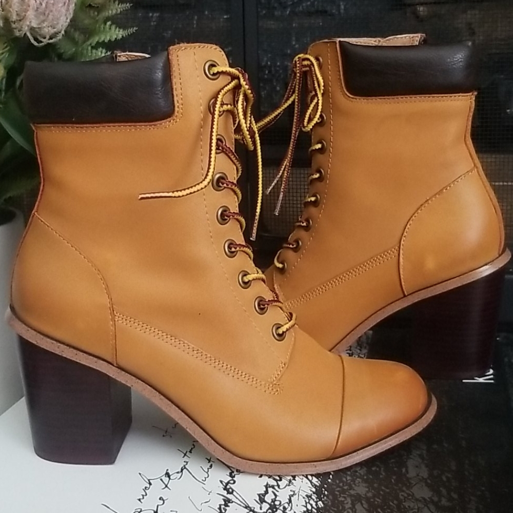 New 7.5 Leather Construction Booties with 3"  Heel